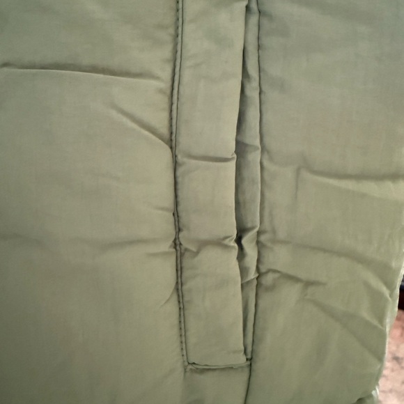 THREAD And SUPPLY Sage Green Quilted Puffer Vest Large Gorpcore Cozy Layering - Picture 5 of 6
